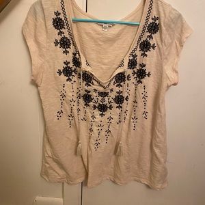 American Eagle shirt